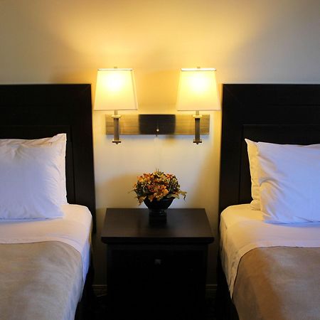 Travelodge By Wyndham ปรินซ์อัลเบิร์ต ภายนอก รูปภาพ
