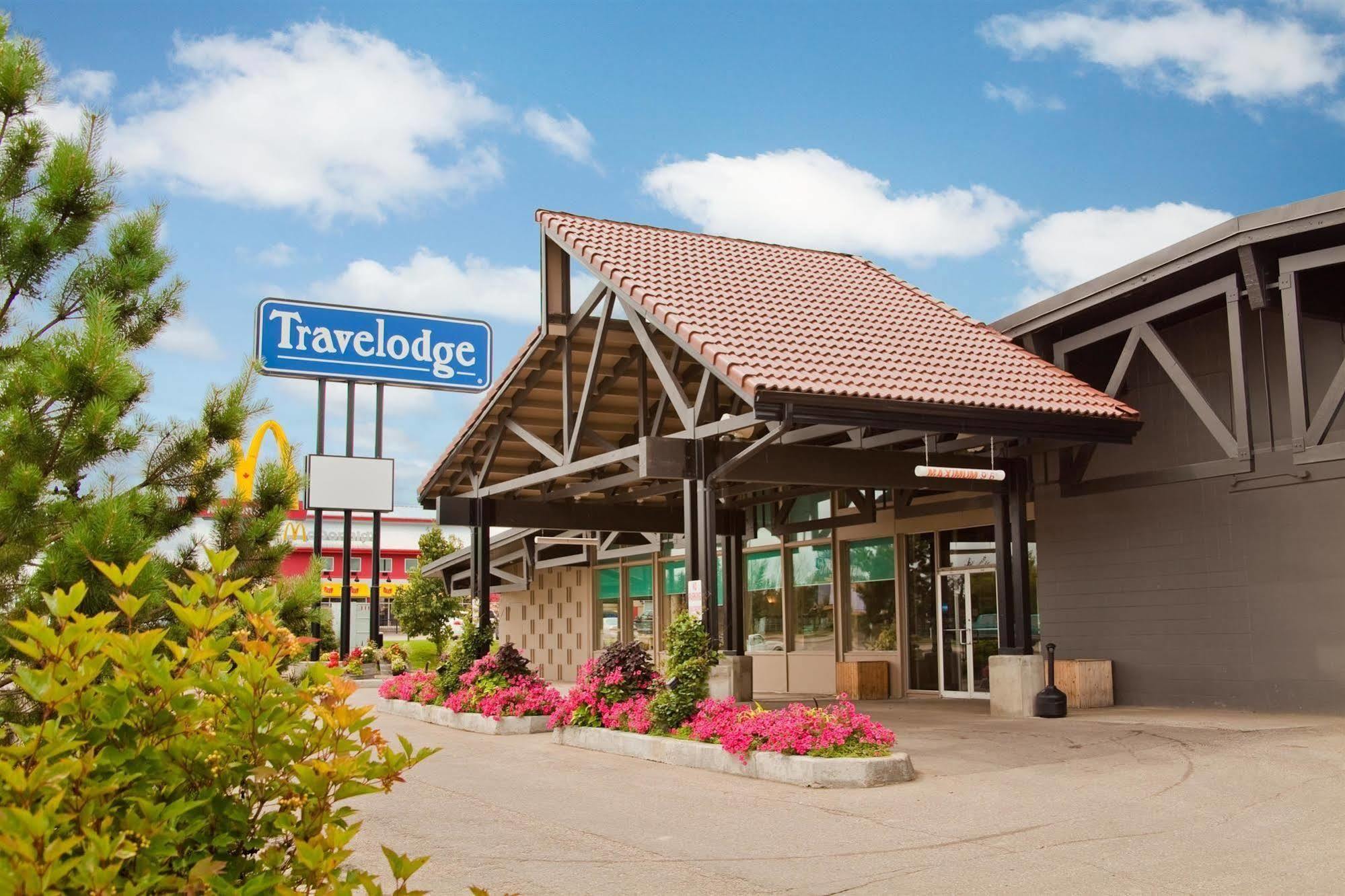 Travelodge By Wyndham ปรินซ์อัลเบิร์ต ภายนอก รูปภาพ
